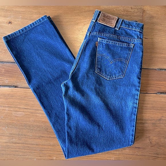 Distressed LEVI’S 619 Jeans - Picture 2 of 4